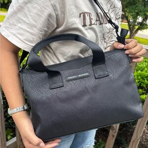 Tommy Hilfiger Black Laptop Bag Modern Design
